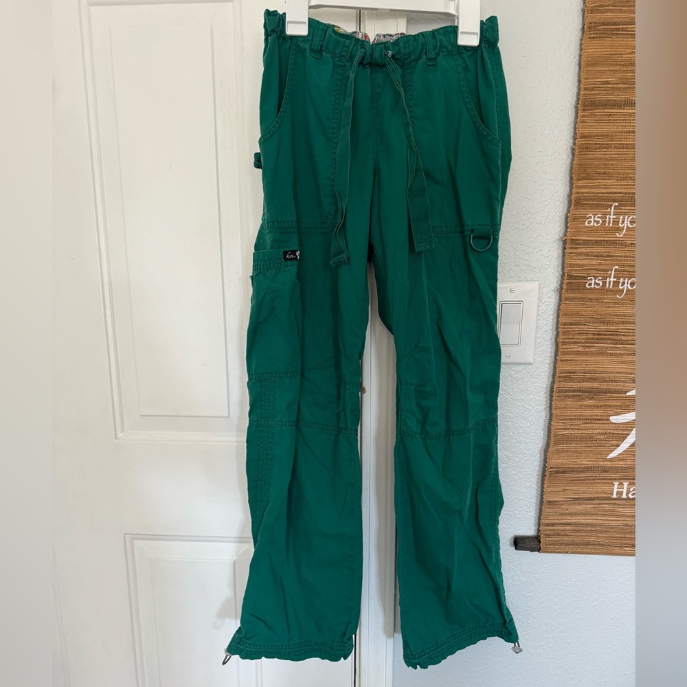 Scrub pants